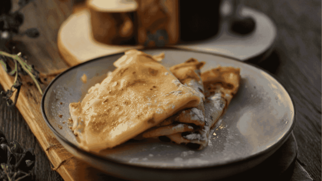 Panqueca dourada recheada, ideal para café da manhã especial de Dia das Mães